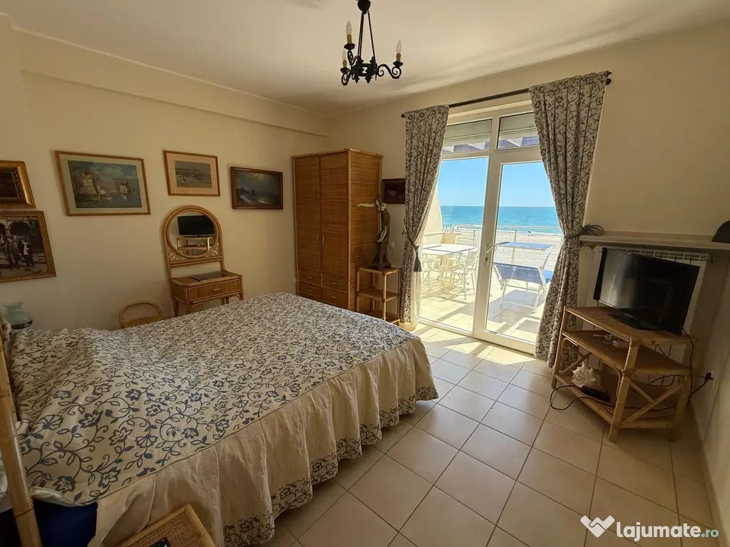 Apartament 4 camere, 101.21 mp, pe plaja Coral Beach – ... 