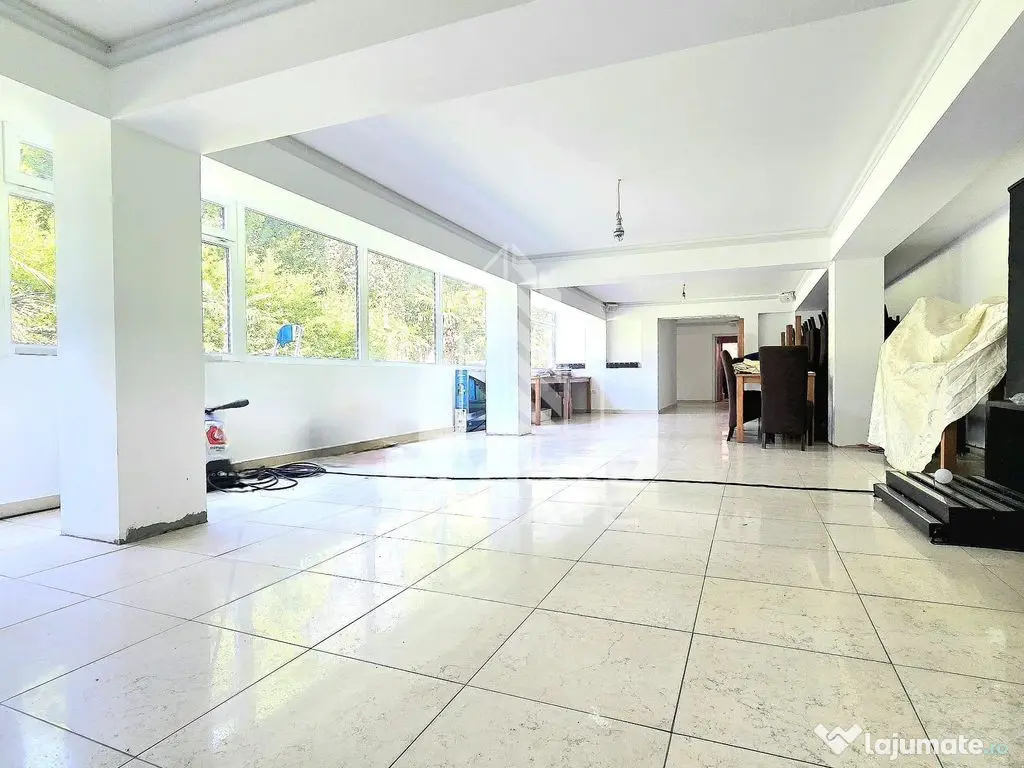 Spatiu comercial de vanzare - Strandul Neptun Arad (fostu...