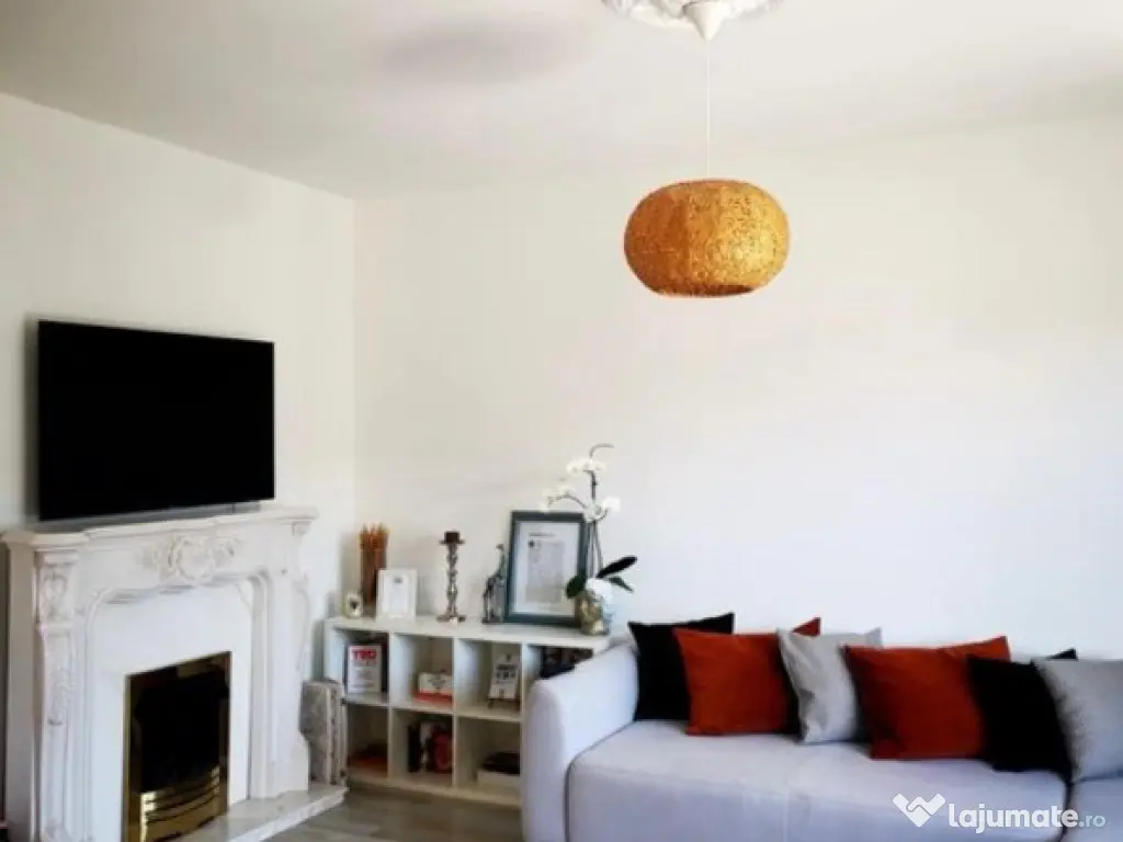 Apartament 2 camere, decomandat - zona Avantgarden