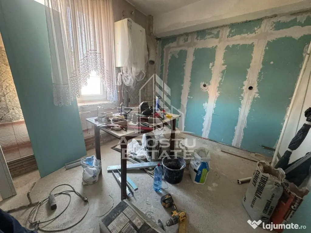 Apartament cu 2 dormitoare decomandat, centrala proprie U...