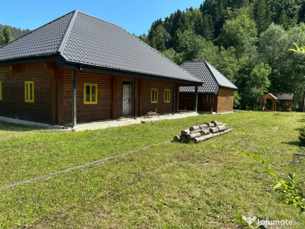 Casa de vacanta , zona Soarecului , Marginea