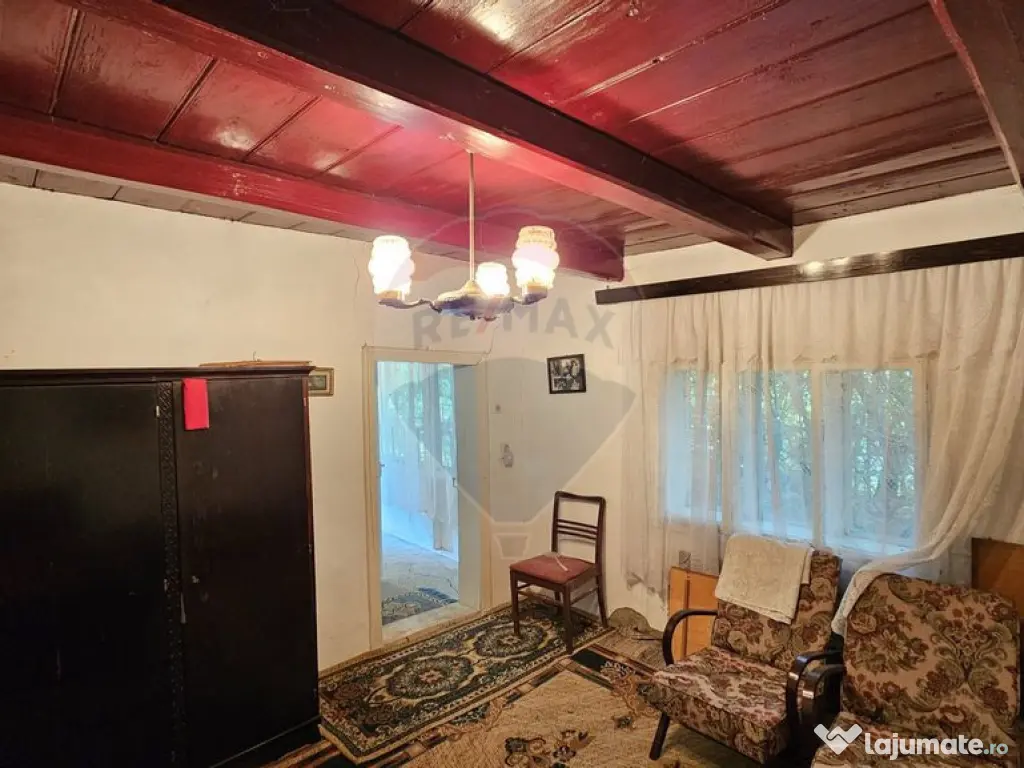 Casa de vânzare cu teren 9200 mp, Pădureni-Șendriceni,... 