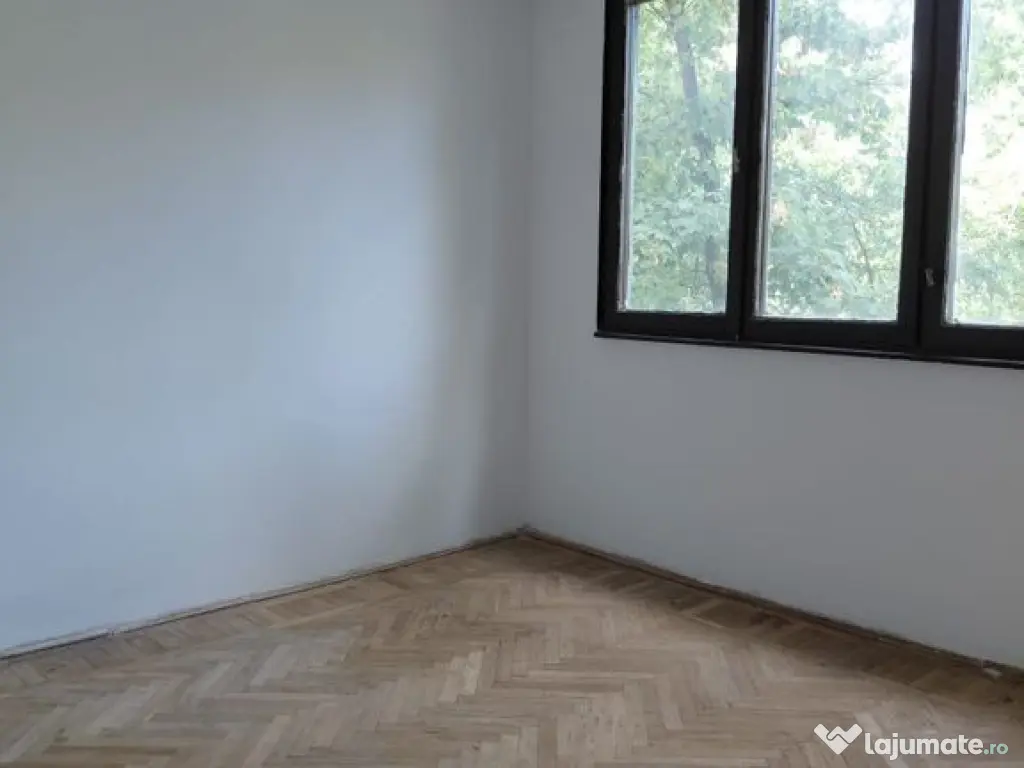 Apartament 3 camere, etaj 1, Tiglina I 