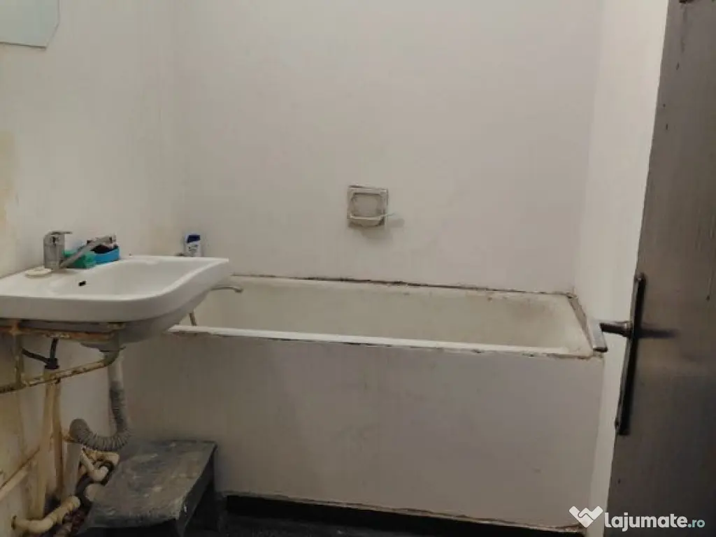 Apartament 3 camere, etaj 1, Tiglina I 