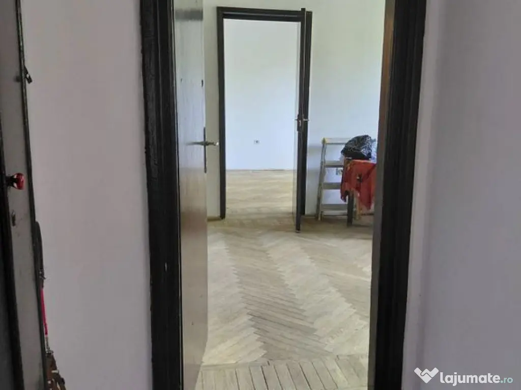 Apartament 3 camere, etaj 1, Tiglina I 