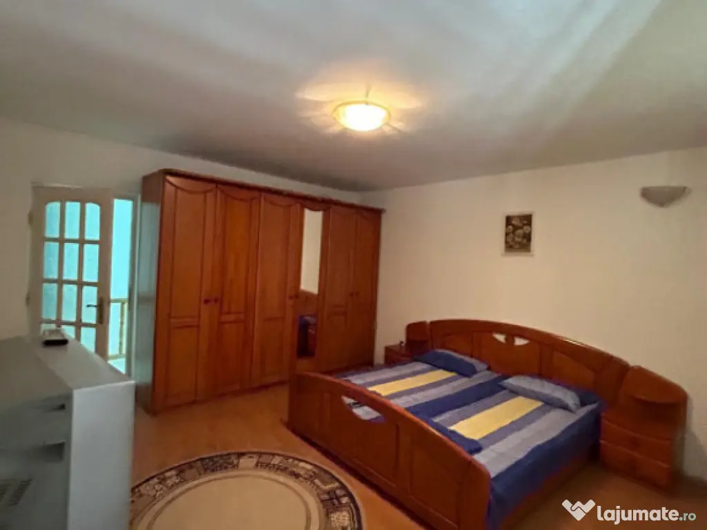 Povestea unei case la doar 200 m de valuri, cu piscină și