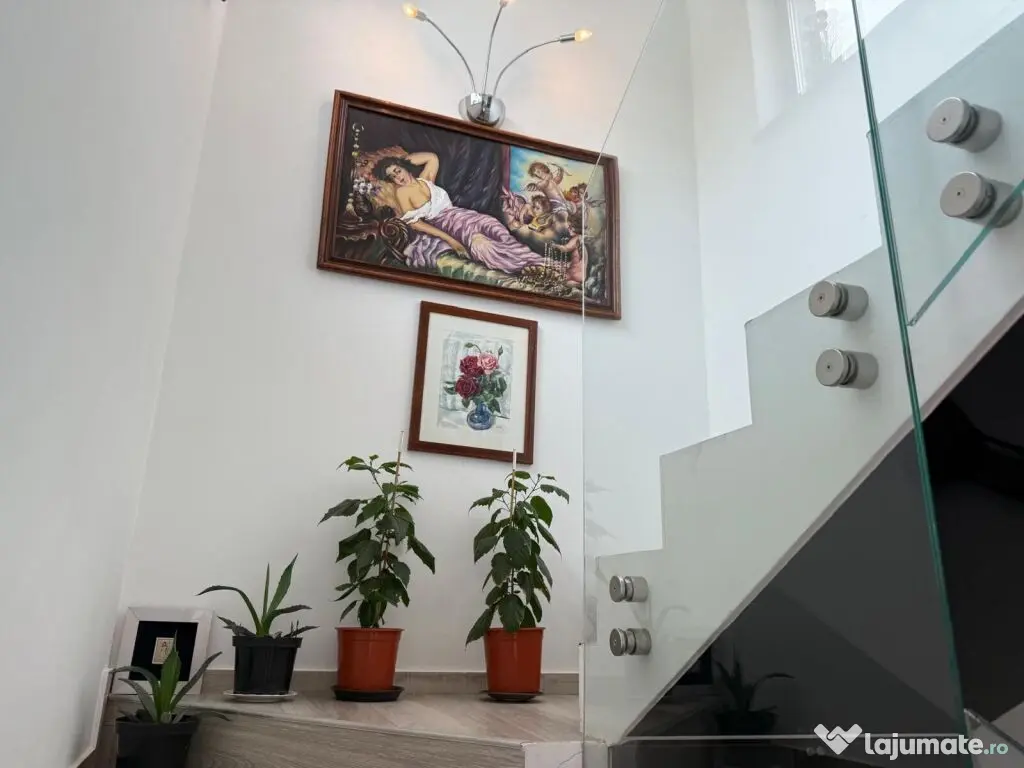 APARTAMENT CU 4 CAMERE SI CURTE PRIVATA, NICOLINA CUG