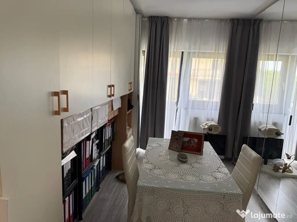 APARTAMENT CU 4 CAMERE SI CURTE PRIVATA, NICOLINA CUG