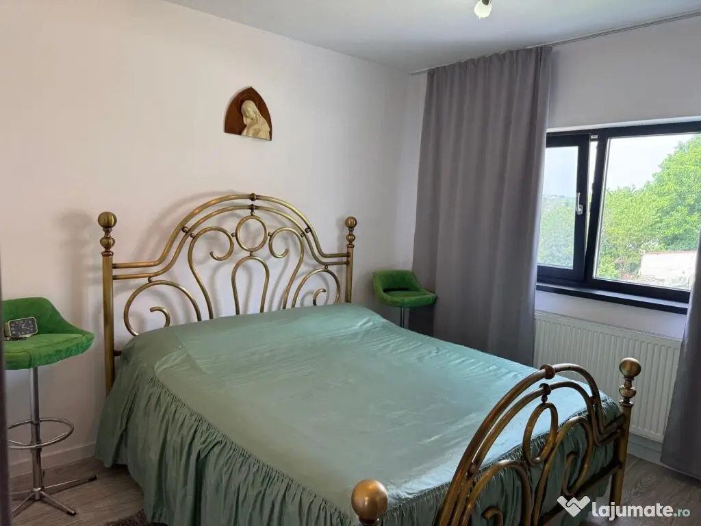 APARTAMENT CU 4 CAMERE SI CURTE PRIVATA, NICOLINA CUG