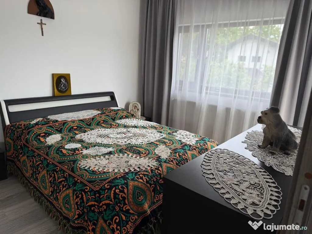 APARTAMENT CU 4 CAMERE SI CURTE PRIVATA, NICOLINA CUG