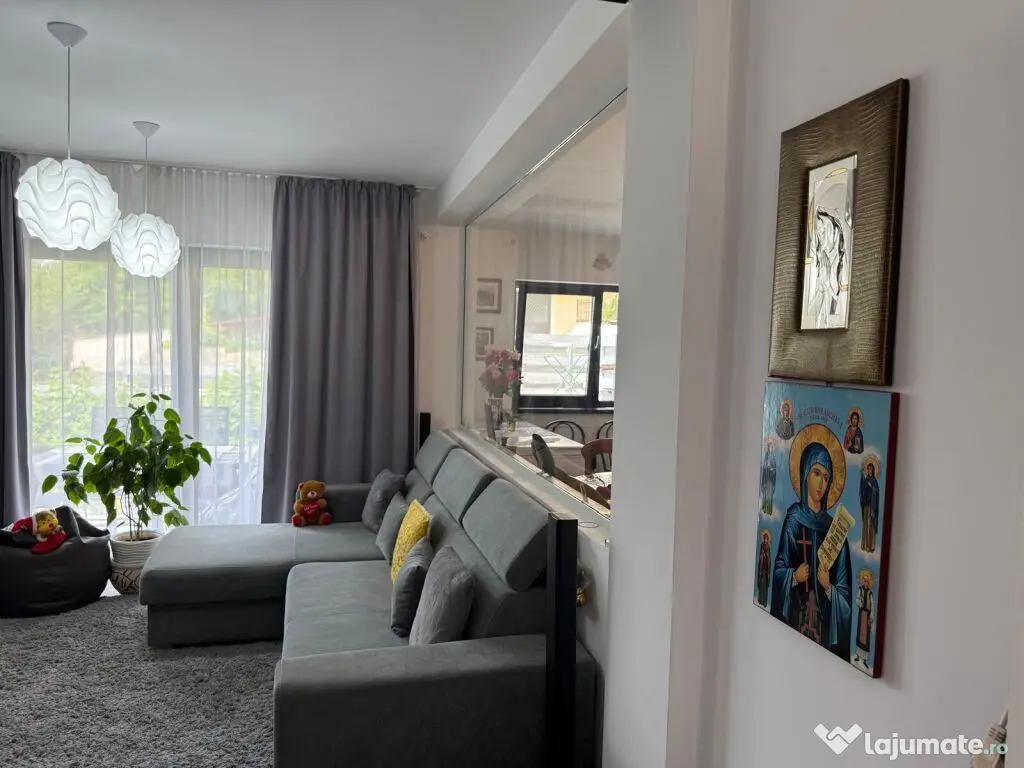 APARTAMENT CU 4 CAMERE SI CURTE PRIVATA, NICOLINA CUG