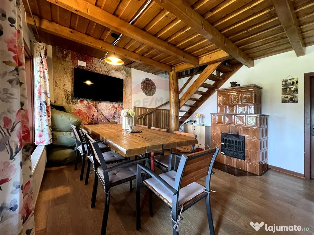 Casă de vacanță, de vânzare, pretabilă locuință sa... 