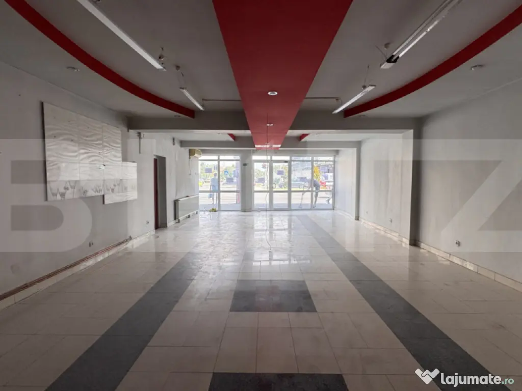 Spațiu comercial 163 mp, vitrină, vad auto/pietonal, Calea 
