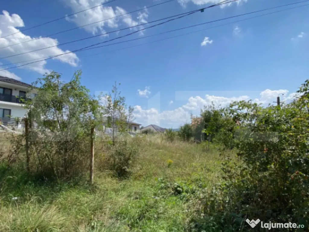 Teren intravilan 7,11 ari- Zona Subcetate, acces 2 drumuri,