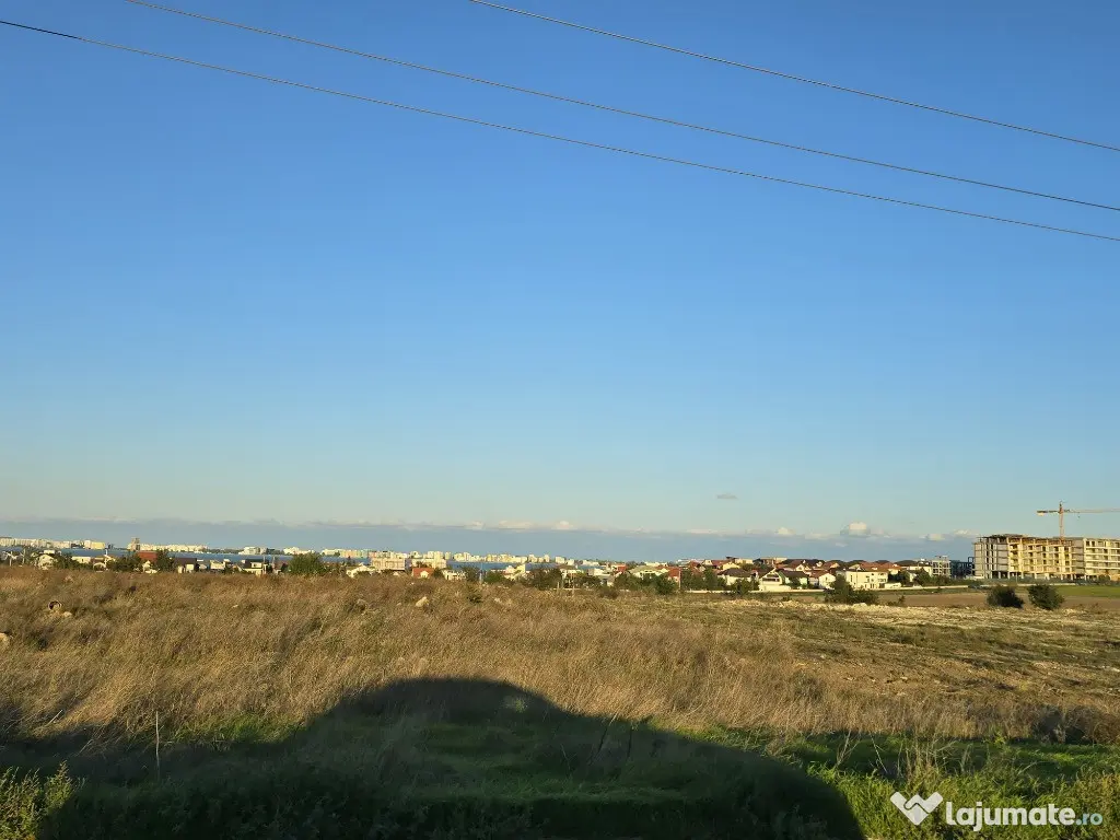 Vanzari terenuri in Ovidiu zona Academia Hagi