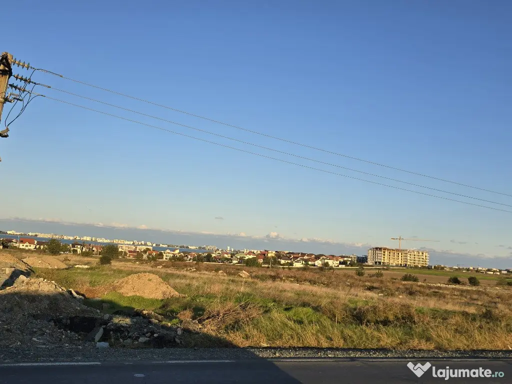 Vanzari terenuri in Ovidiu zona Academia Hagi