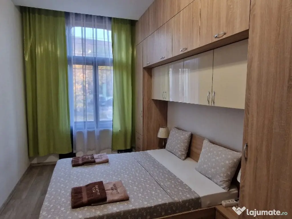 Apartament 2 camere de închiriat, str. Louis Pasteur, Oradea 