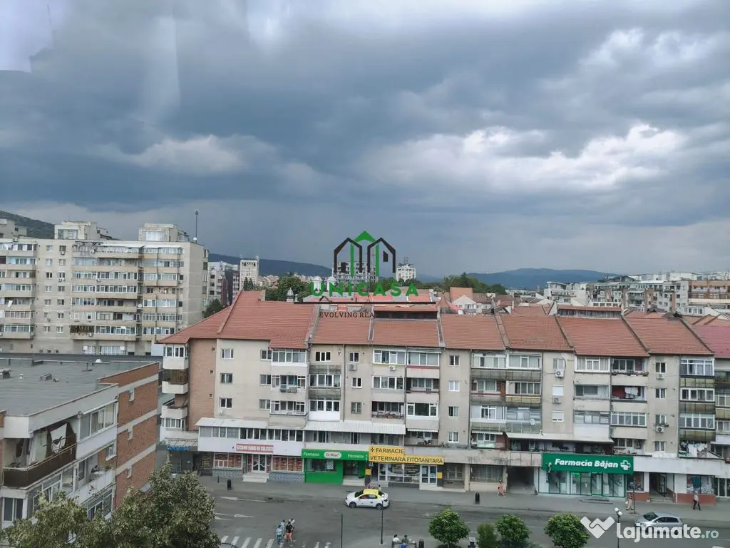 Apartament 3 camere/ Central 