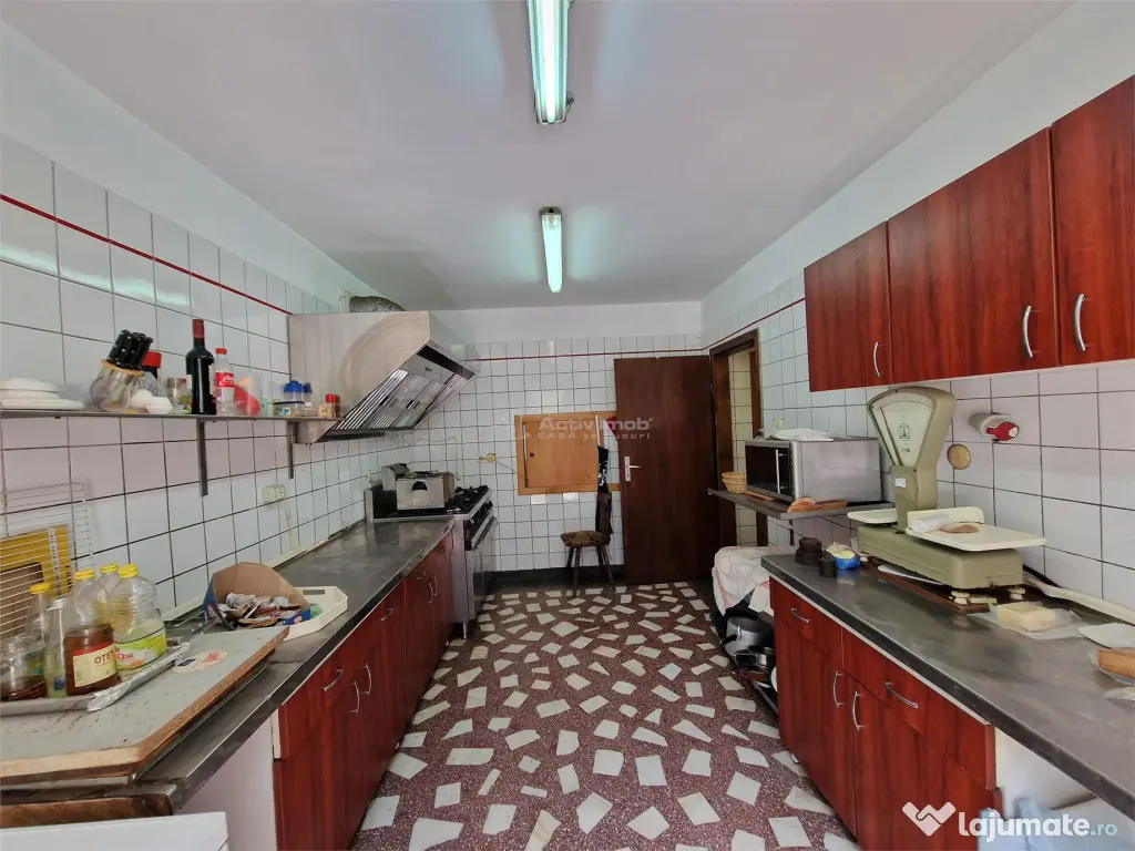 Resita Casa si Pensiune P 2 Mansd.827 Mp