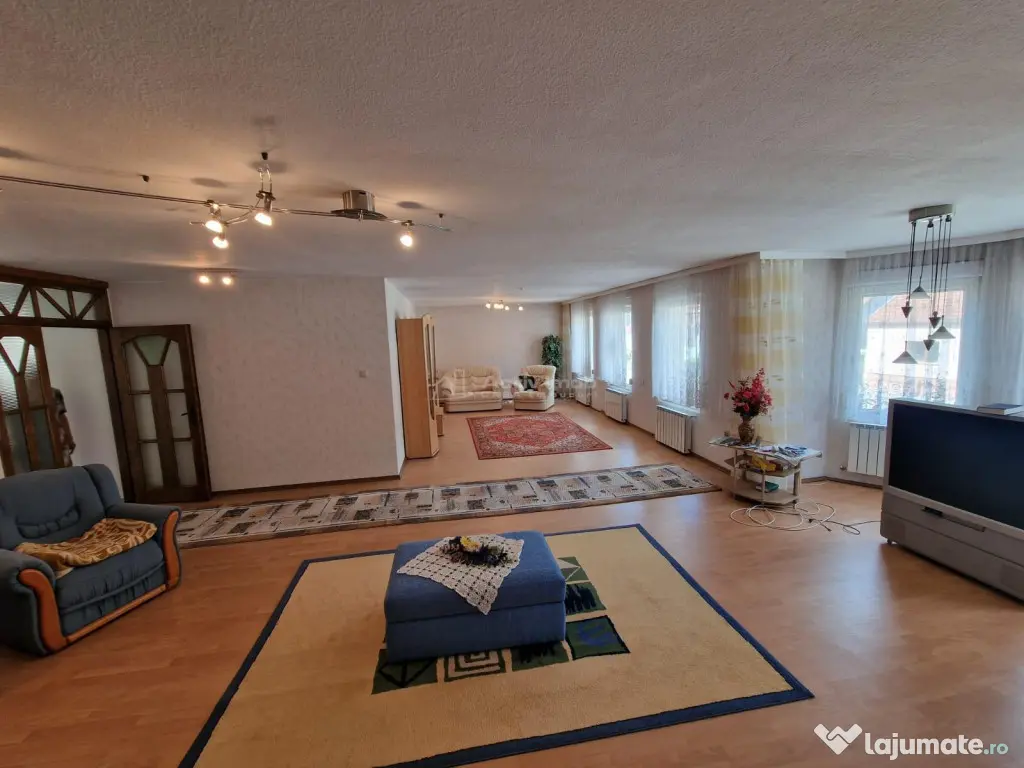 Resita Casa si Pensiune P 2 Mansd.827 Mp