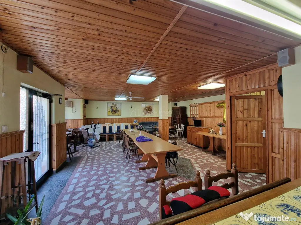 Resita Casa si Pensiune P 2 Mansd.827 Mp