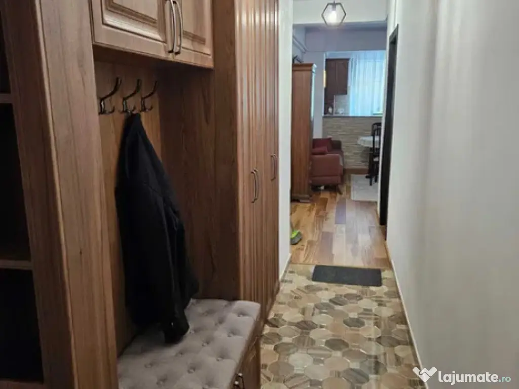 Apartament cu 3 Camere - Etaj 1 Bloc Nou - Zona Centru