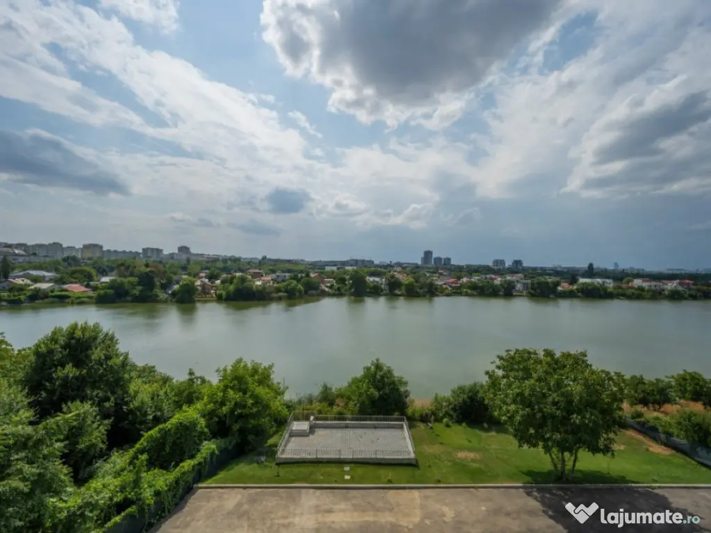 Apartament Modern cu Vedere la Lac - Complex Privat pe Malul 