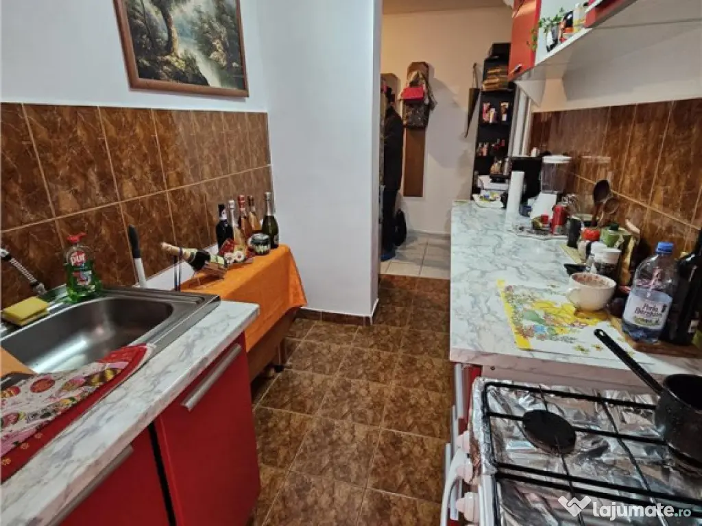 Apartament 3 camere decomandate, zona Astra 