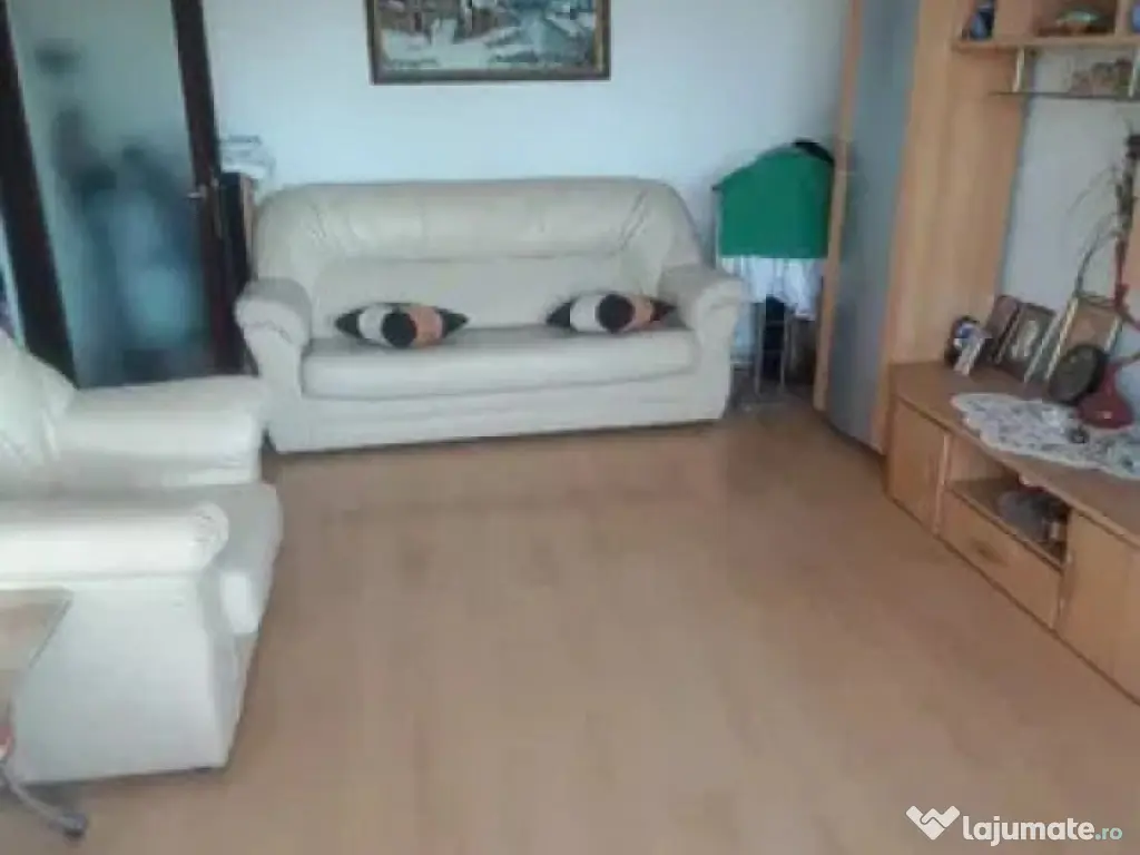 Apartament 4 Camere Darste