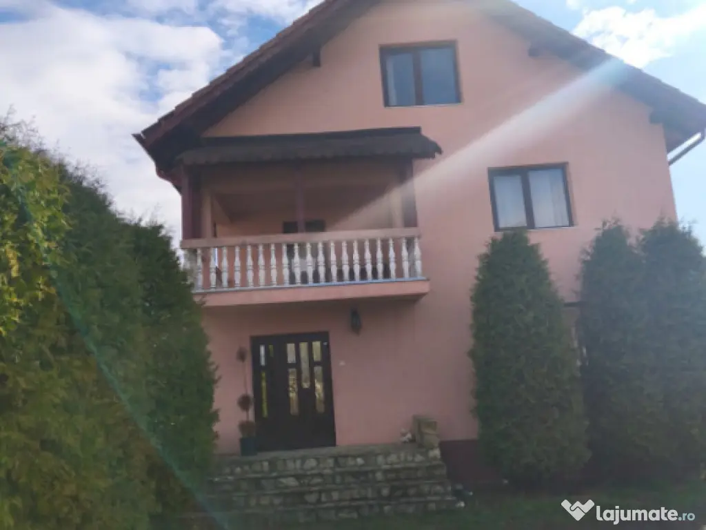 Casa individuala, 200mp utili, 1600mp teren, Radauti