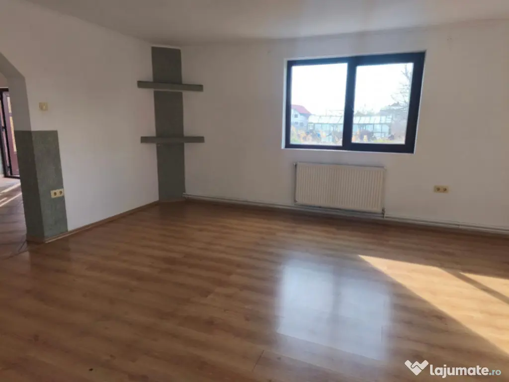 Casa individuala, 200mp utili, 1600mp teren, Radauti