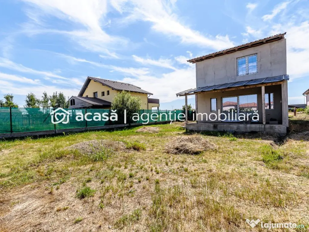 Casă nouă, parțial finalizată – Str. Constituției,... 