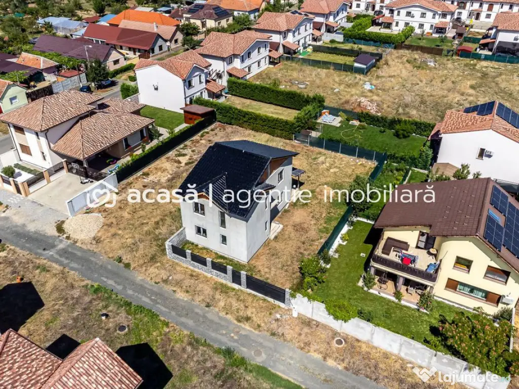 Casă nouă, parțial finalizată – Str. Constituției,... 