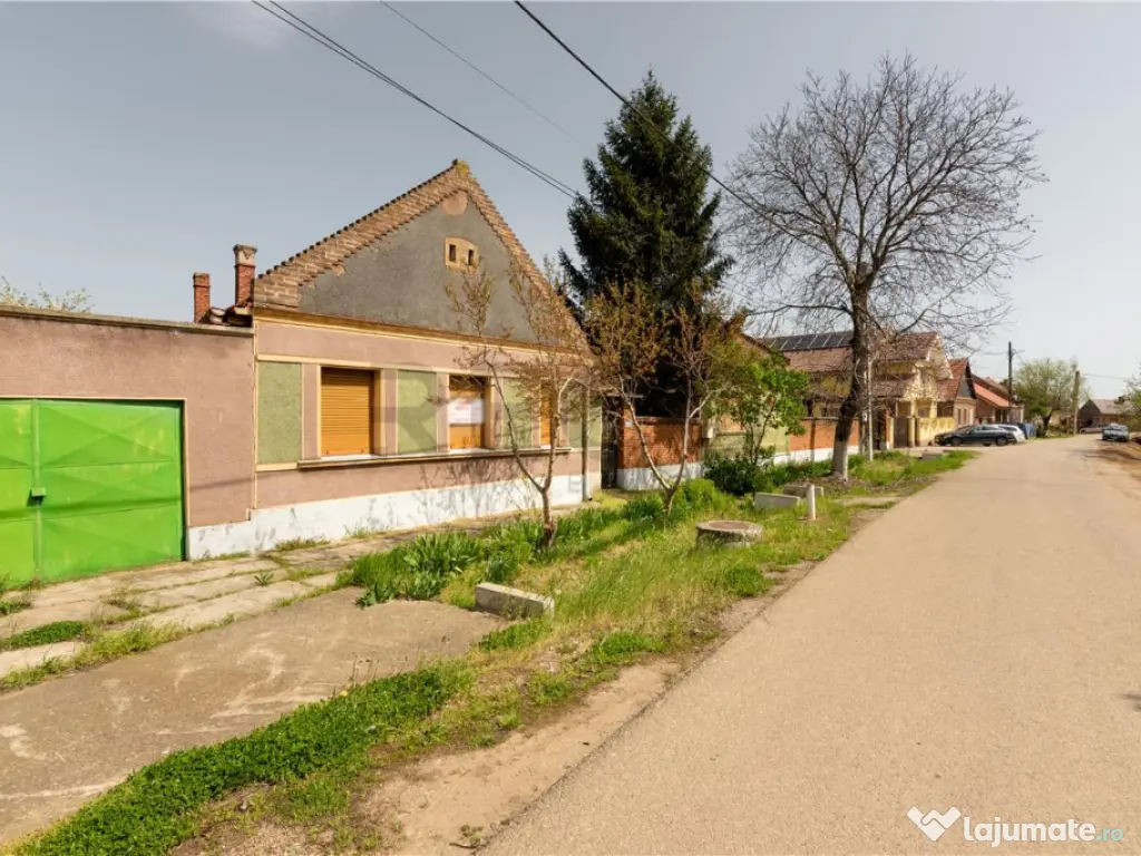 RECO casa cu teren generos in Santion 