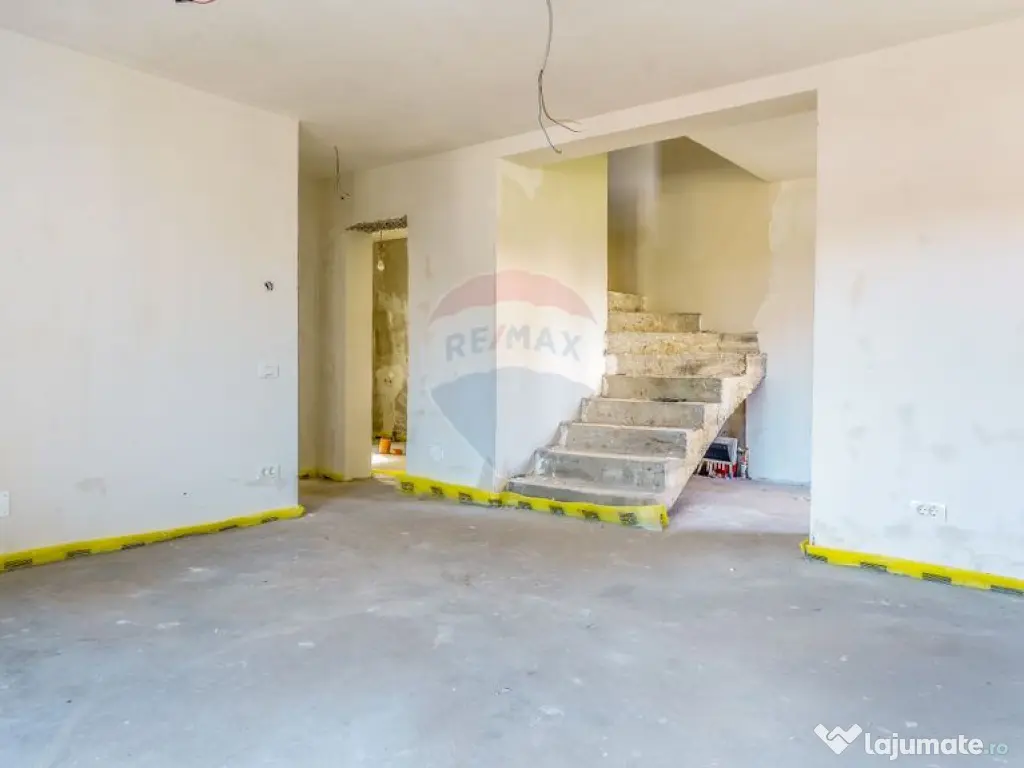 Apartament de vanzare in casa/ duplex nou, garaj, terasa 
