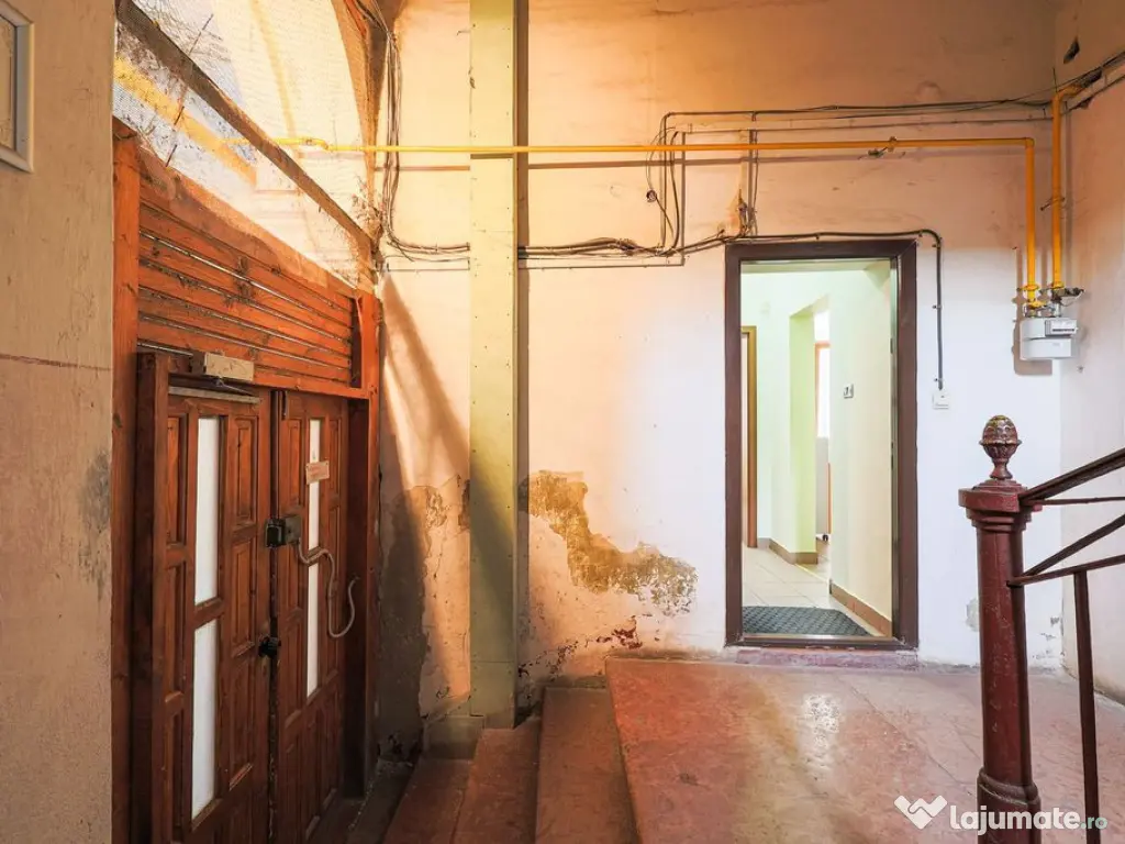 Spațiu comercial strada Episcopiei nr 1, Pregătit pt af... 