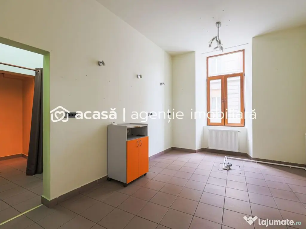 Spațiu comercial strada Episcopiei nr 1, Pregătit pt af... 