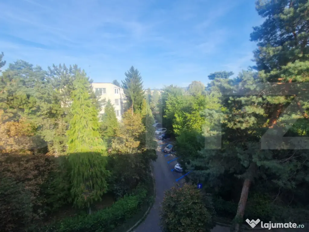 Apartament 2 camere Bdul Saturn, priveliste deosebita, camar