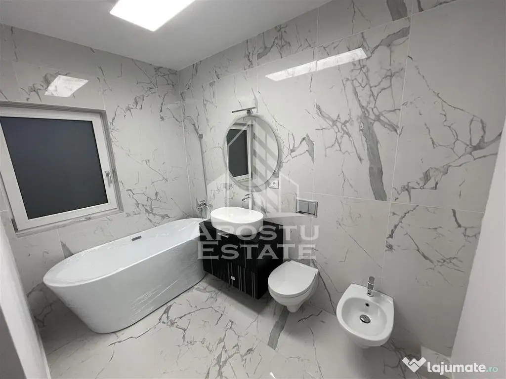 Casa cu 3 dormitoare, locuri de parcare, in Dumbravita 