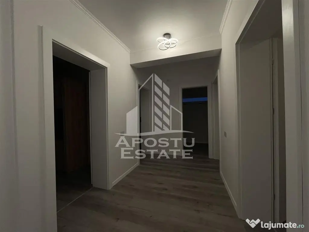 Casa cu 3 dormitoare, locuri de parcare, in Dumbravita 