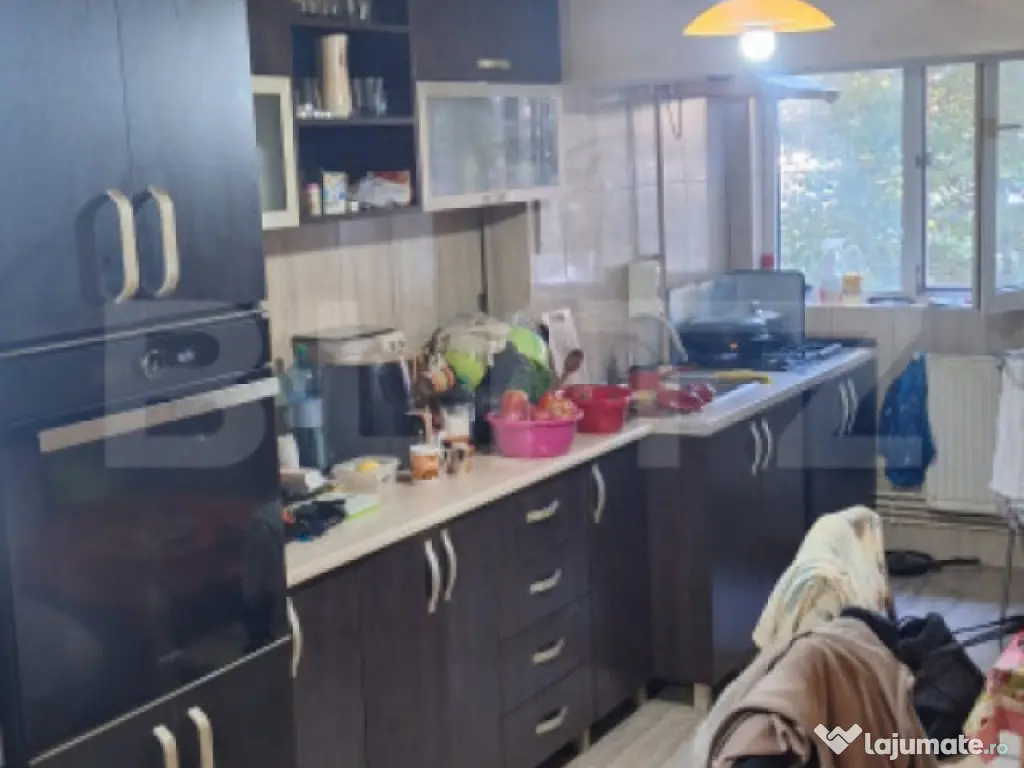 Apartament cu 2 camere, etaj intermediar, Obcini