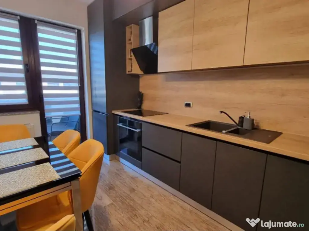 Apartament de 2 camere zona TRACTORUL,complex Isaran, 