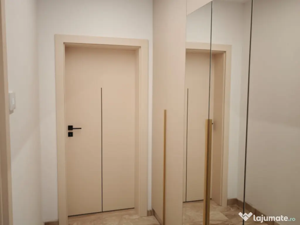 Casa lux 280mp teren 100 cartier Tineretului Sura Mica 