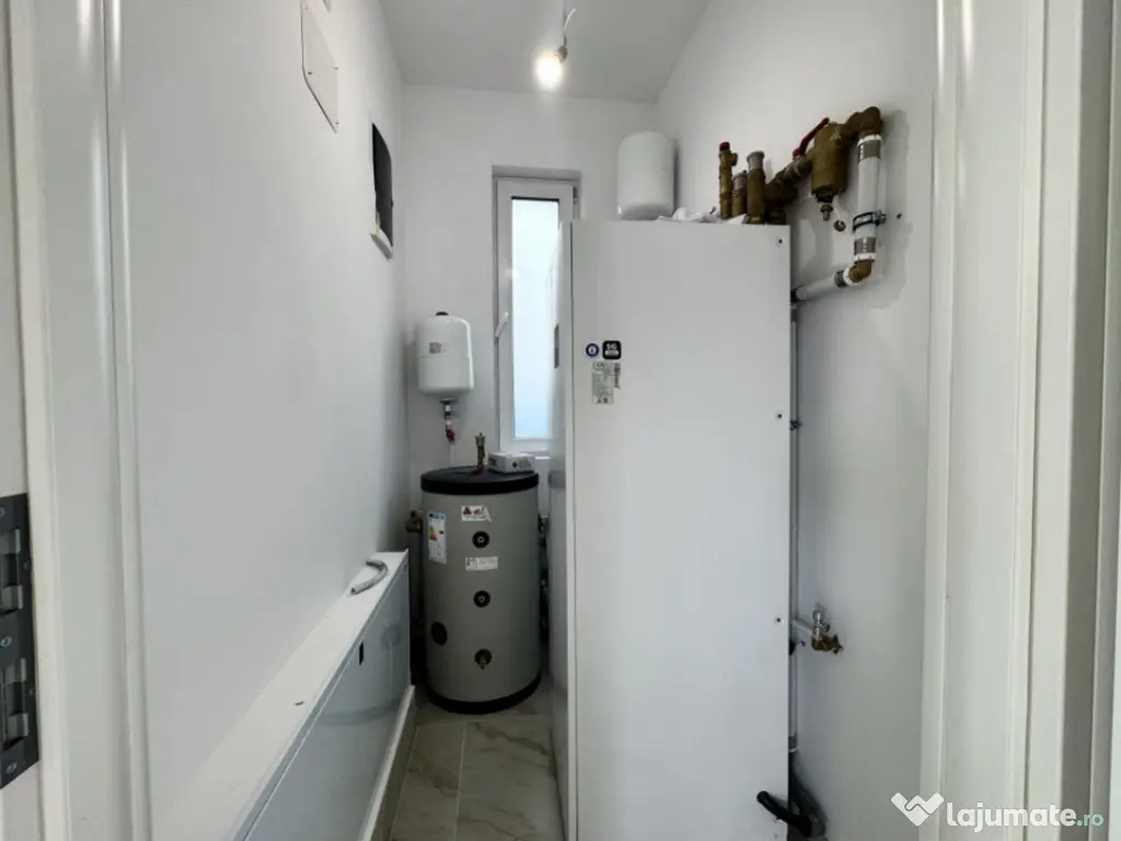 Casă individuală 4 camere, curte și acces privat-Domnesti 