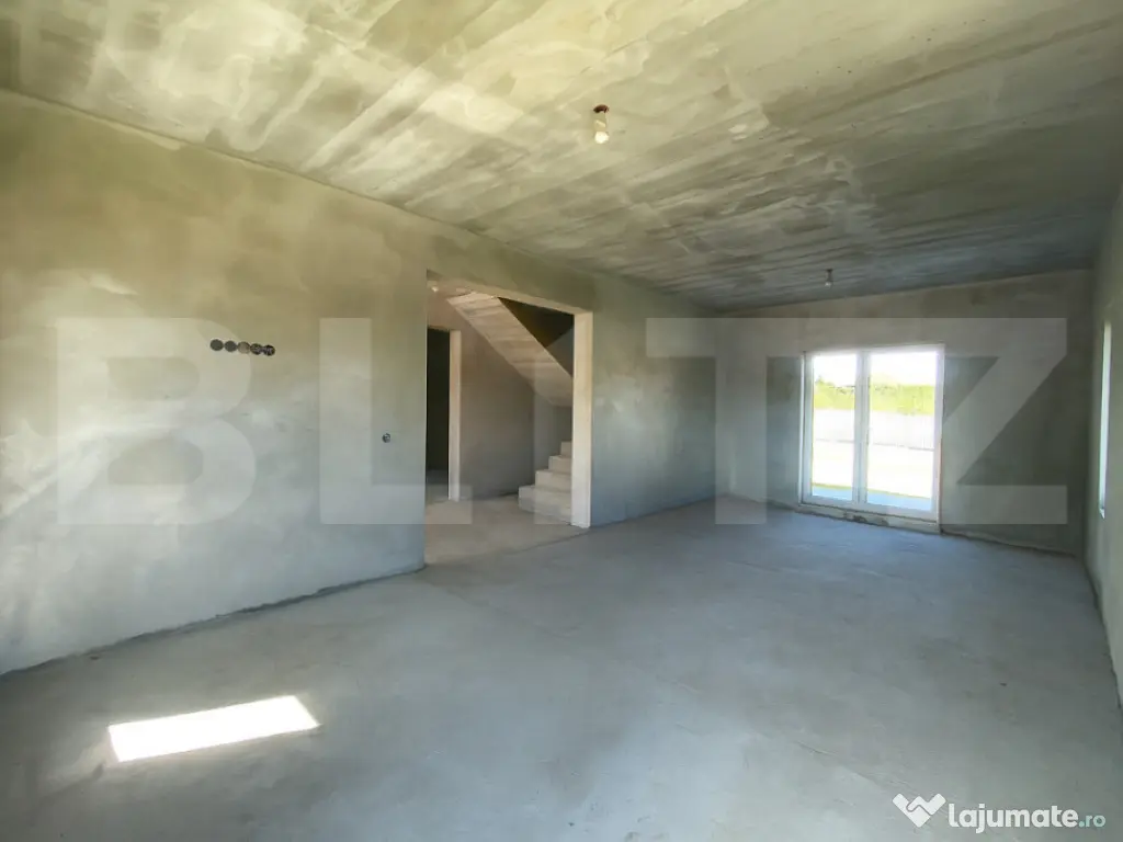 Casa individuala 150 mp utili, teren 700 mp, semifinisata ?? 