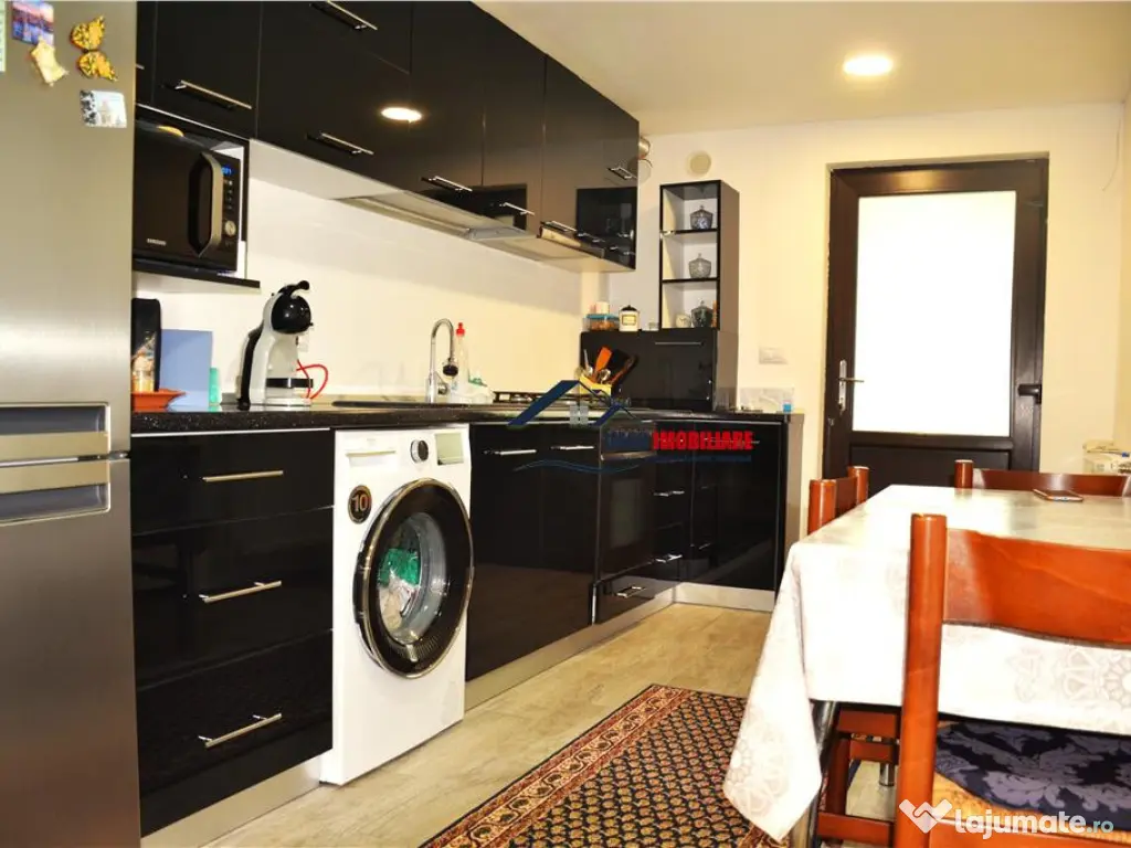 Casa de in Vacaresti, 7 km de Targoviste - spatiu generos, 