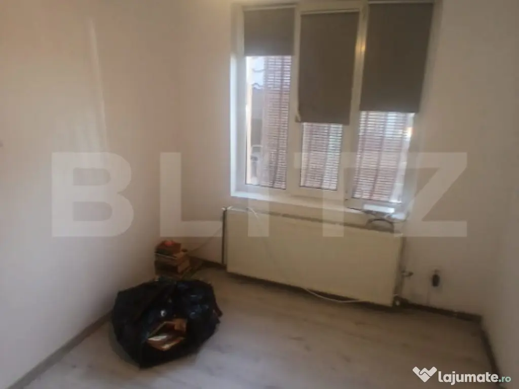 Apartament la casa 4 camere - Bucium