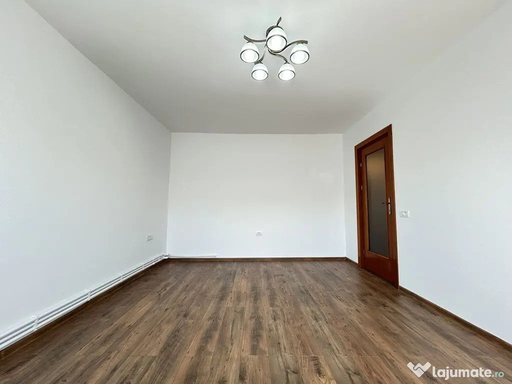 Apartament 3 camere amenajat modern centrala termica Gale...