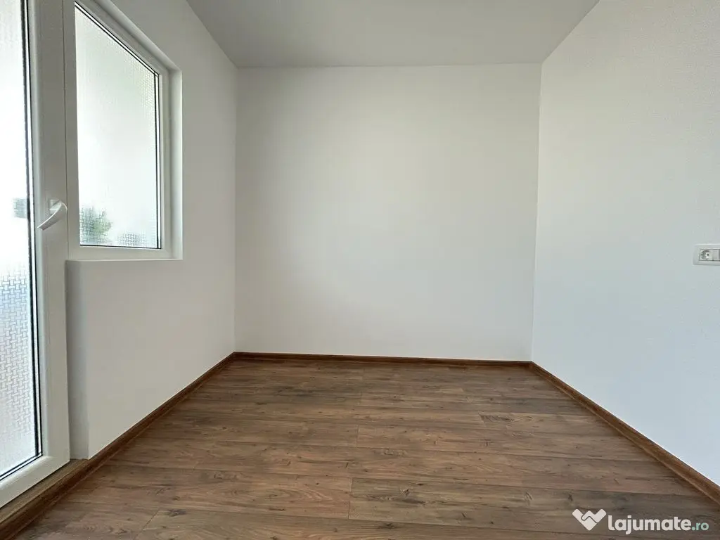 Apartament 3 camere amenajat modern centrala termica Gale...