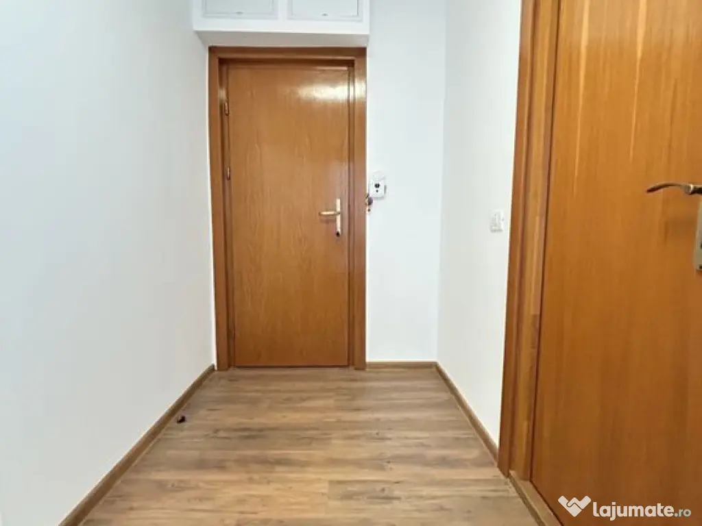 Apartament 3 camere amenajat modern centrala termica Gale...